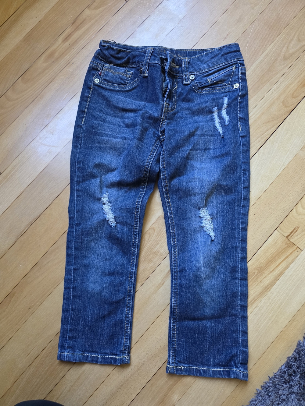 Vigoss Dark Blue Distressed Cropped Jeans